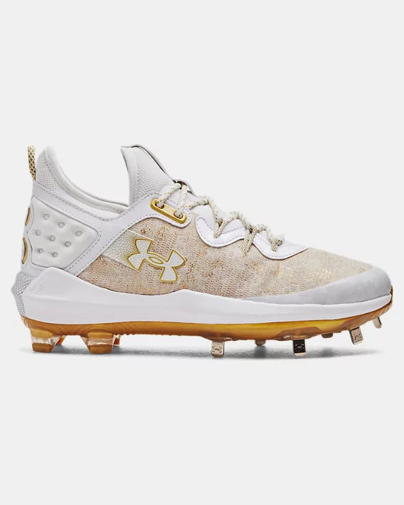 Under armour cheap gold cleats